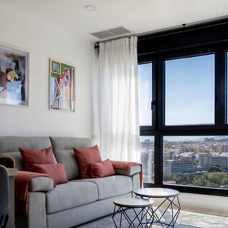 Urban Sky Apartment Малага Екстер'єр фото