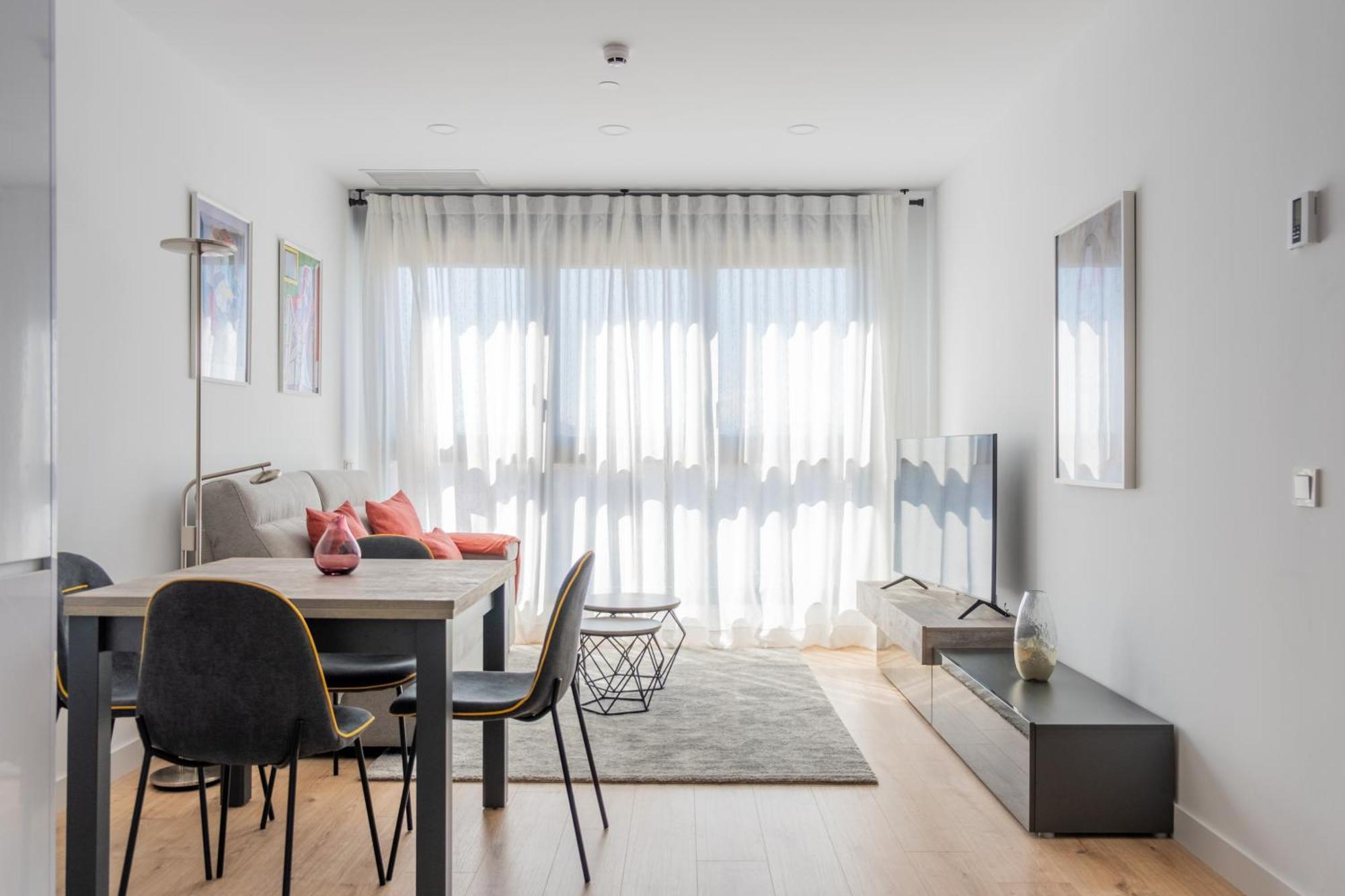 Urban Sky Apartment Малага Екстер'єр фото