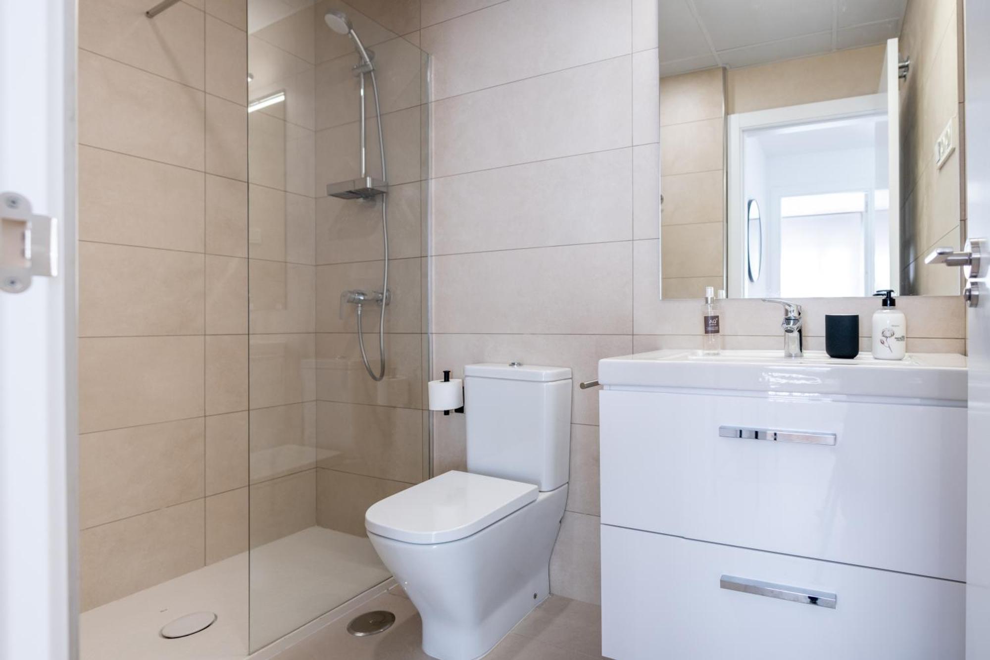Urban Sky Apartment Малага Екстер'єр фото