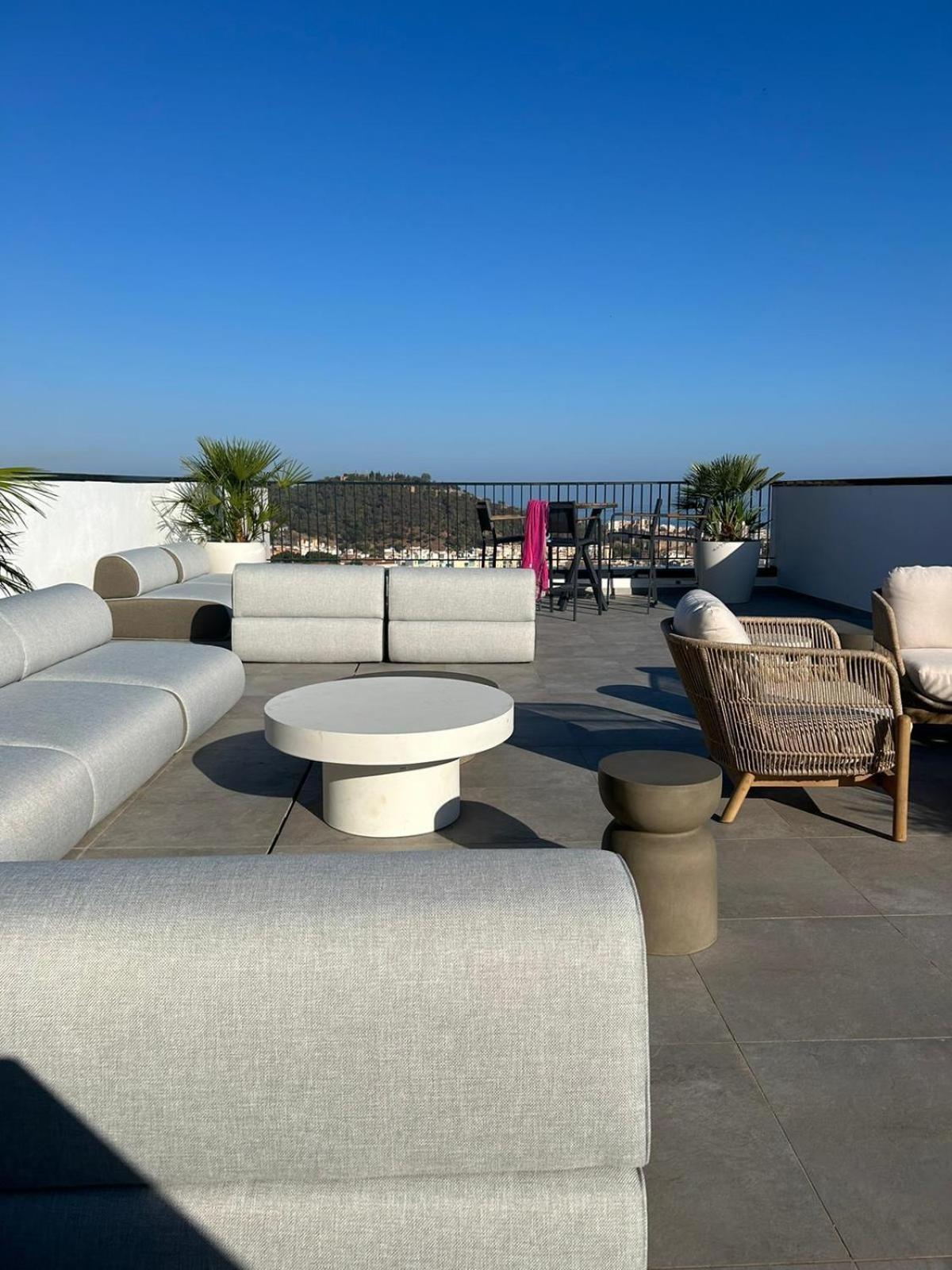 Urban Sky Apartment Малага Екстер'єр фото